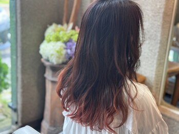 アースアート(earth art)の写真/失敗したくない方にオススメ!!絶妙な空気感を操るパーマの得意な女性スタイリストが「なりたい」に応えます
