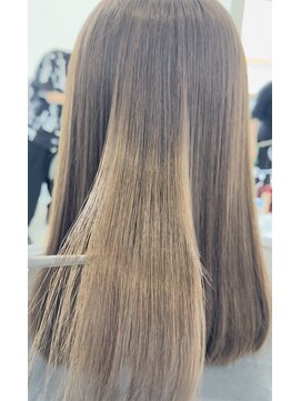 トップスタイル シズオカ(TopStyle SHIZUOKA) 透明感グレージュ