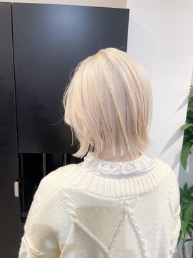 ロイス 渋谷(ROIS) ボブルフ/ネビージュ/小顔/ワンレン/スモーキーアッシュ[渋谷駅]