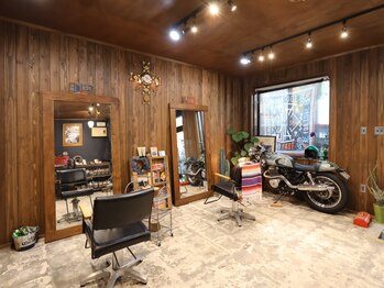 ブレイジーハウス(BRAIDZY HOUSE)の写真/【不二越駅近く】一人ひとりに合ったスタイルをご提案!個性的なヘアスタイルも◎