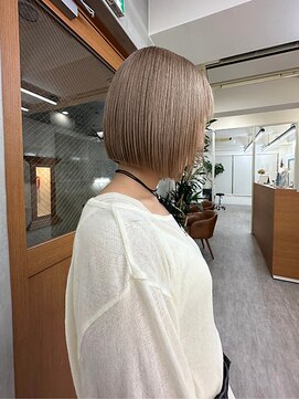 リアン(Lien) ブリーチ透明感カラーホワイトアッシュグレー