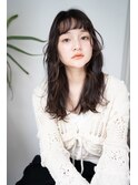暗髪ロングの顔まわりカットで垢抜けパーマ・・・HINATA