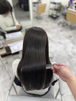 アチェロ(Acero.)&nbsp;韓国風レイヤー×前髪長め×20～30代グレージュ