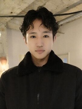 トッド(tod) メンズカットメンズパーマニュアンスパーマフェザーパーマ眉毛