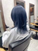 リアン(lien) ウルフレイヤーカット×ネイビーブルー