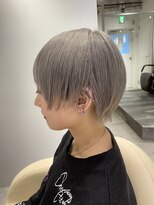 レヴリー(reverie)&nbsp;くびれショート×ハイトーングレージュ