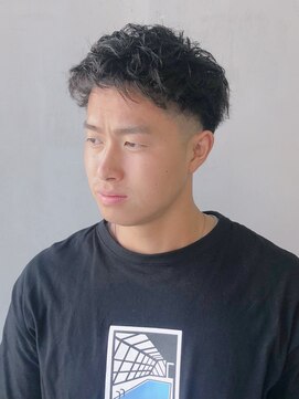 フランクスバーバーリザーブ 人形町店(FRANK’S BARBER RESERVE) ツイストスパイラルフェード　ｙ