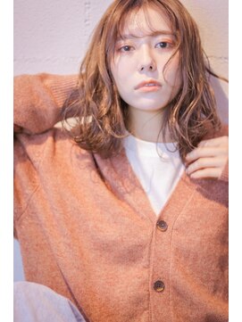 ローリーポーリークラウン(Roly Poly Clown) ミディアムヘア/ロブ/ベージュカラー/レイヤー ◎ 20代30代40代