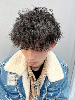 エモー(MoH)の写真/『カッコイイ』Men's Styleはパーマでつくる☆人気のツイストパーマやトレンドを取り入れたStyleをご提案◎