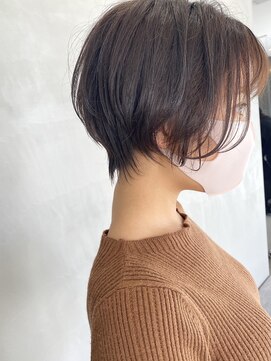 コード(Chord) 20..30.40代～大人可愛い、くびれショート［谷合