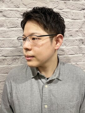 グレイスフル バーバープラチナム 六本木店(Graceful Barber platinum) ビジネス/ツーブロック/黒髪/アップバング/束感/刈り上げ/短髪