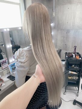 ワンズクロエ 原宿店(ONE's Chloe) シルバー/テラコッタ/ミニウルフ/くすみブルー[原宿駅]