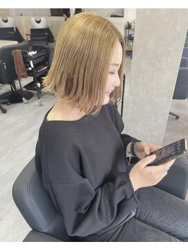 ユーリ(juli) 夏のベージュカラー