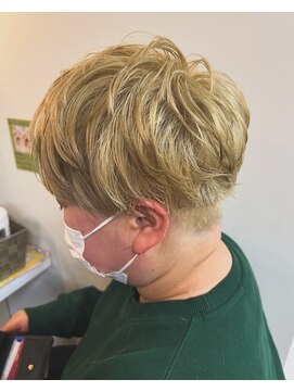 ヘアー バイ ミーズ(hair by Mii’s) ショート×ハイトーン