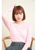 簡単スタイリング内にまとまる襟足スッキリミニボブ×前髪あり