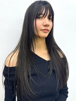 セル(CELL)&nbsp;ロングレイヤー　顔周りレイヤーカット　韓国風　ストレートヘア