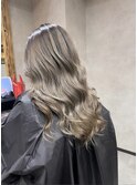 バレイヤージュ、ハイライト、レイヤーロング、グレーベージュ