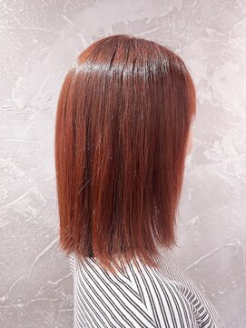 クラシカ(classika) ピンクカラー × 切りっぱなしボブ