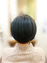 ヘアー グリーン(hair green) 30代40代50代/ショートボブ/ハイライト/ブルーブラック