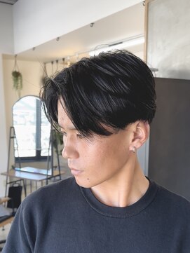 ユニカ(UNIKA) ニュアンスパーマ × センターパート