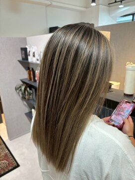 メリー オオサカ(Merly Osaka) バレイヤージュ