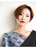 大人刈上げエレガント前下がりショート20代30代40代