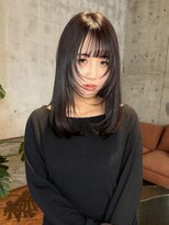 シカ(sica) 大人っぽい動きのレイヤースタイル!