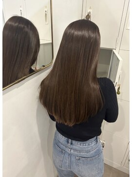 エイチ(H) ウルフボブ裾カラーボブウルフシルバーアッシュ天使の羽バング