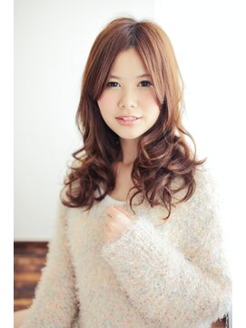 フェリシータ 緑地公園店(felicita) センターパートの甘辛グラマラス☆フェミニンセミディ♪