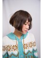 タンタントザクワフュール(Ten Tante the coiffure)&nbsp;耳のあたりにチラリと見えるのは、インナーカラーです。