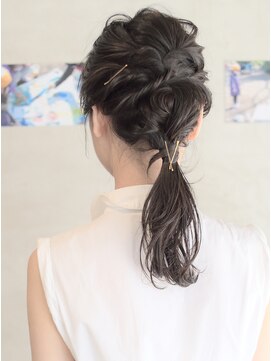 ザジヘアー(ZAZIE hair) 【ヘアアレンジ】ツイストヘアアレンジ