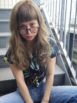 エルデ ナインズ ヘアー スタンド 川口店(elde 9's HAIR STAND) エフォートレスなセンターパート&マーメイドアッシュハニーヘア