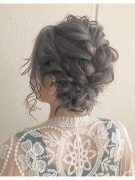 モアナ バイ ヘッドライト 沖縄豊見城店(Moana by HEADLIGHT) 外国人風☆編みこみアレンジ☆