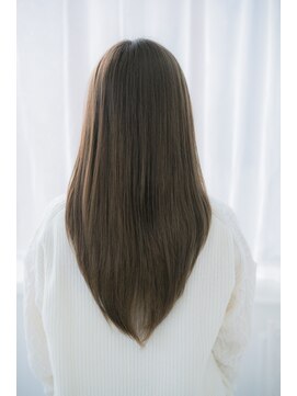 アトリア コースト 横浜(Atria Coast) センター分けナチュラルストレート