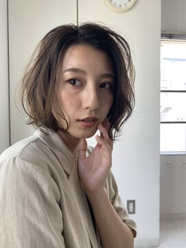 エクリボンヌ(equri bonne) ゆるふわボブ