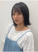 切りっぱなしボブ ブルーブラック インナーカラー