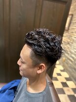 ミリオンバックス 御徒町店(Million Backs)&nbsp;ハイライト/マッシュパーマ/アッシュブラック<理容室>[メンズ]