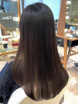 ネオリーブ チロル 横浜西口店(Neolive CiroL.) ボリュームダウンパーマ 艶髪ストレート
