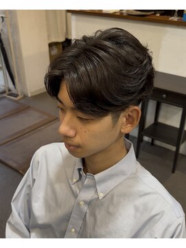 サロン ド ロイ(Salon de Roi) カルマパーマ神戸ニュアンスパーマ神戸毛流れパーマ神戸刈り上げ