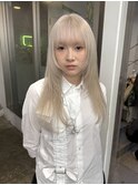 フェイスレイヤーカットハイトーンホワイトアッシュベージュカラ