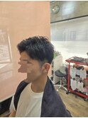 クセを生かしたツーブロアップバング