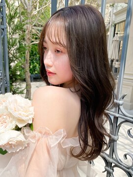 レア 表参道(L'ea) ピンクベージュ前髪イメチェンアンブレラカラークールショート