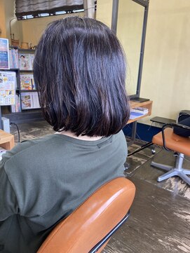 ワラティク(WARATI C) 内巻きボブスタイル