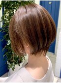 ショートボブ