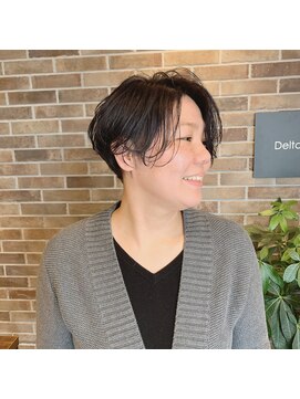 デルタ(Delta) アッシュグレー×ハンサムショート