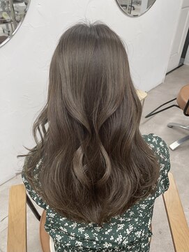 ムク 新宿(muc) オリーブベージュ×美な毛流れのソフトレイヤー