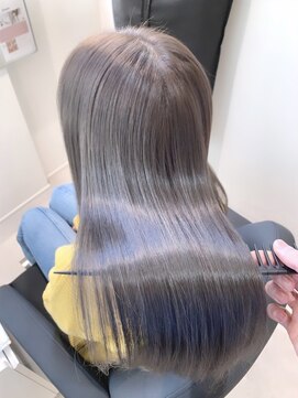 エミュスト(Emuest) 【松葉】髪質改善/髪質改善トリートメント/髪質改善ストレート