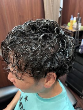 ヒロギンザ 御徒町店(HIRO GINZA) ツーブロック×ワンカール流行パーマ