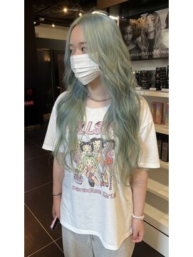 トリコ心斎橋(trico) ミントカラー×海外風レイヤーカット