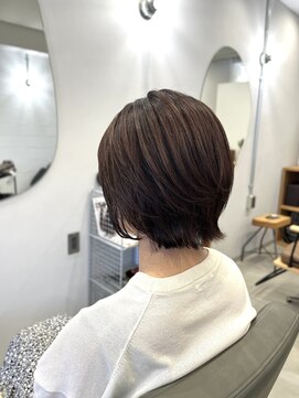 トトノウ ショートボブ